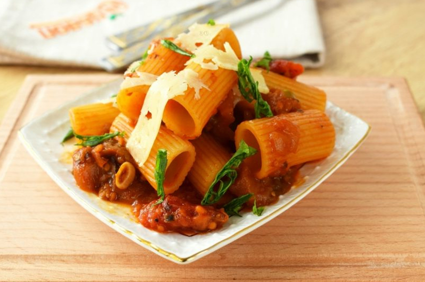 Rigatoni Alla Norma, Malzemeleri, Hazırlanışı